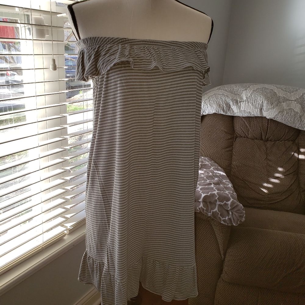 Old Navy Gray Striped knit Strapless Dress